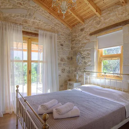 Caneva Villa *
